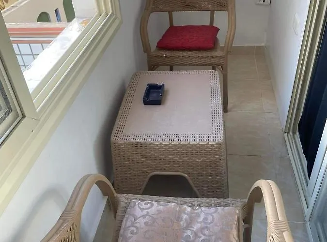 Sheraton Plaza Compound, 214 *